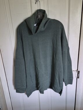 Time and Tru Olive Green Turtleneck Sweater